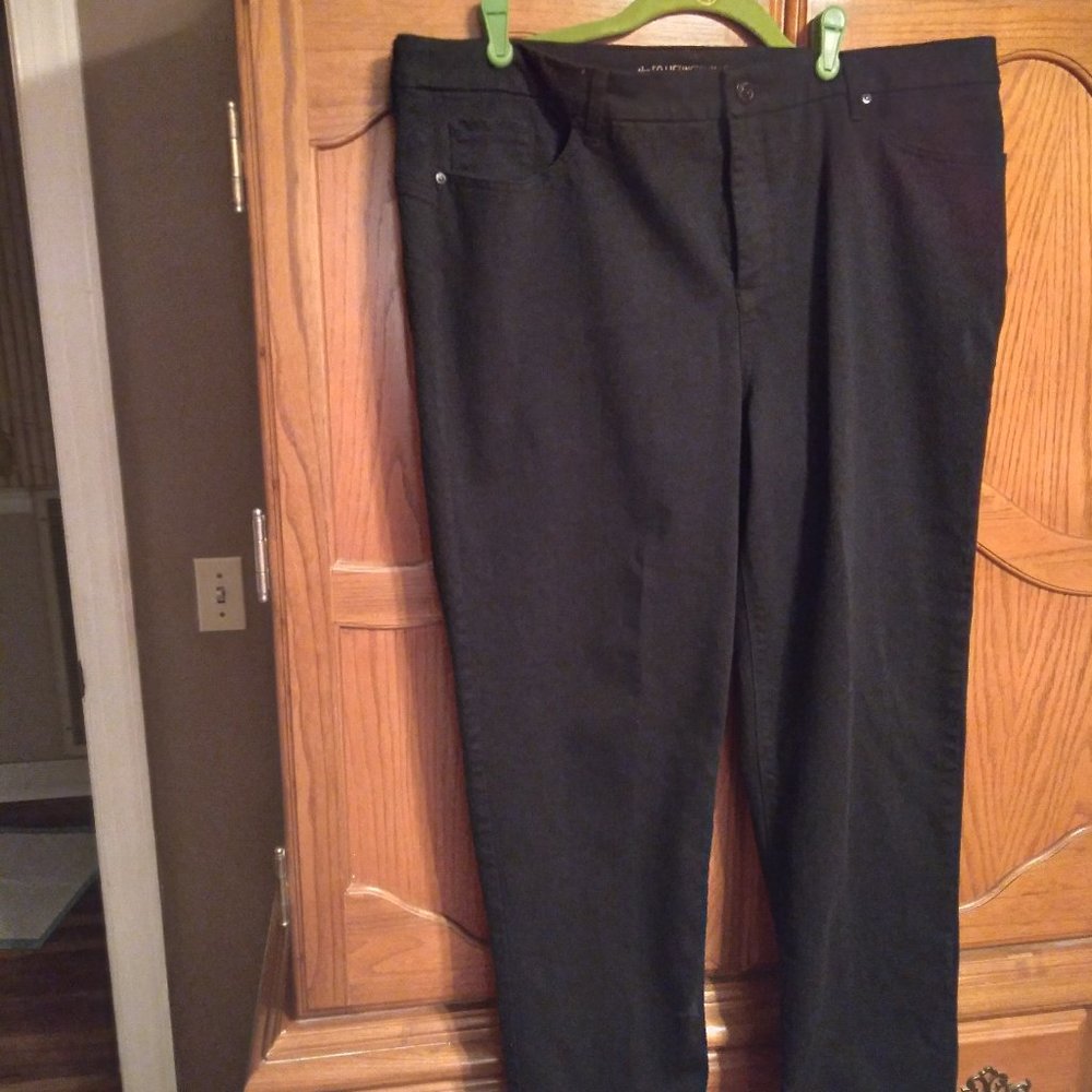 Chico's  black so Slimming jeans